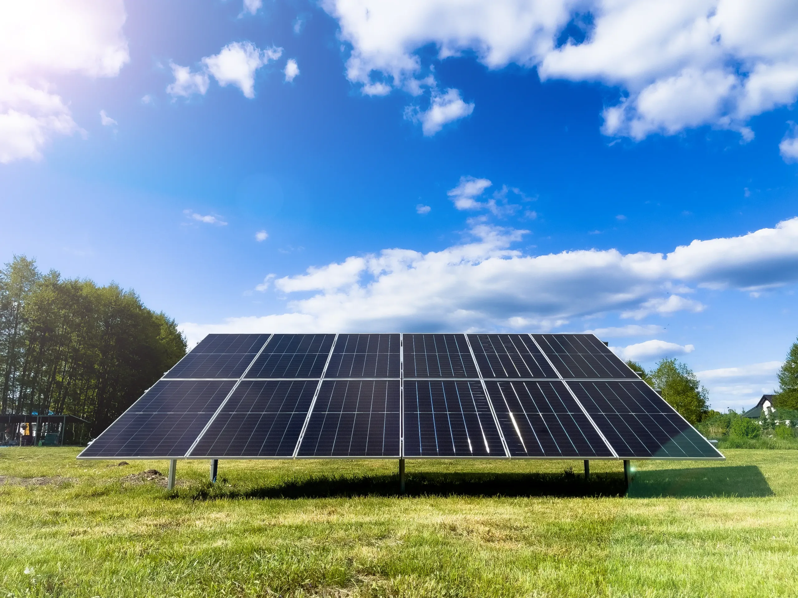 Dom jednorodzinny z fotowoltaiką położoną przez firmę Fenix Energy z Ciele, Białe Błota, Bydgoszcz. Fenix Energy - Dobór instalacji fotowoltaicznych